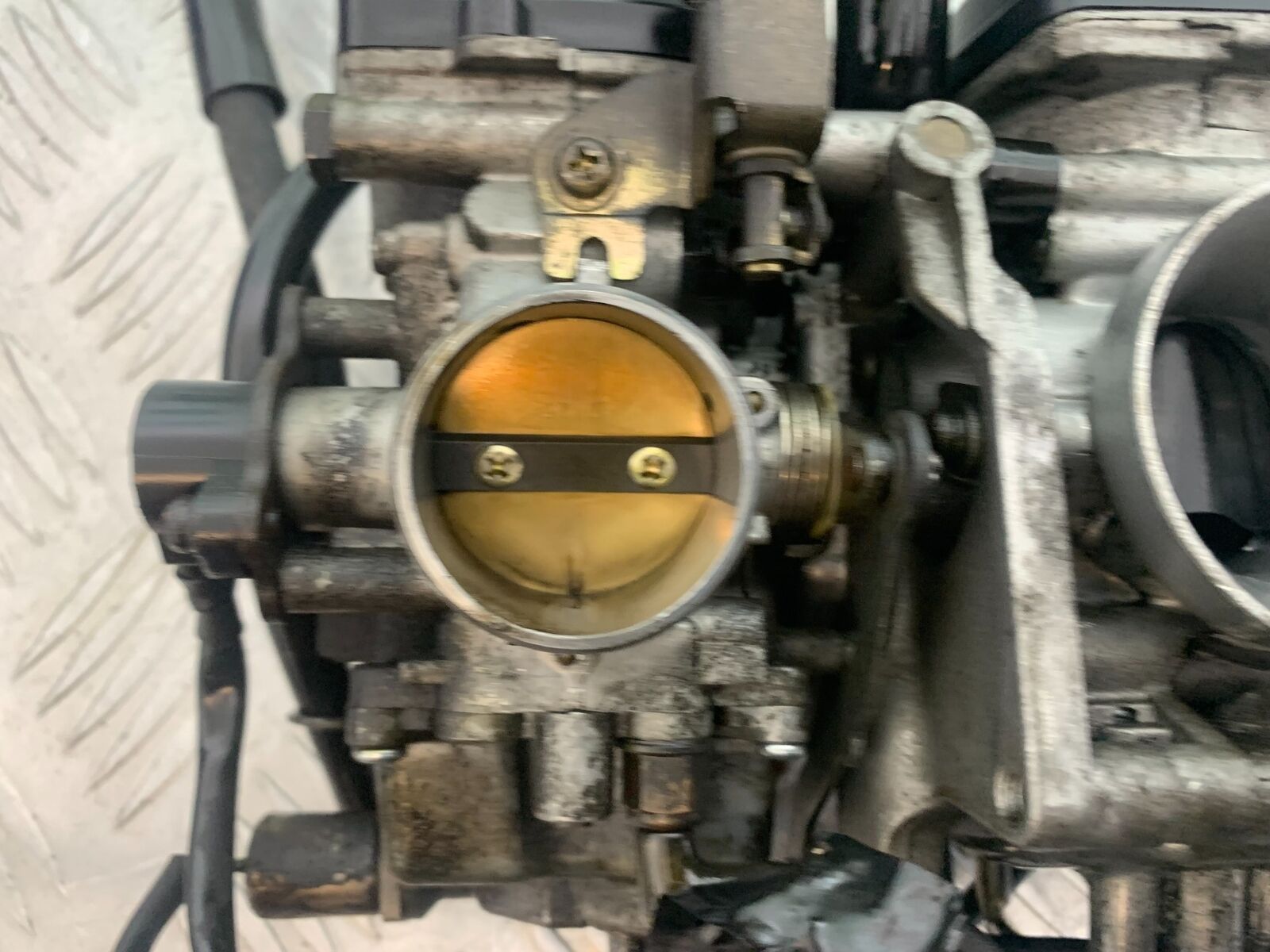 YAMAHA XVS 1100 DRAGSTAR CARBS  YEAR 2000-2007 (CMB1108)