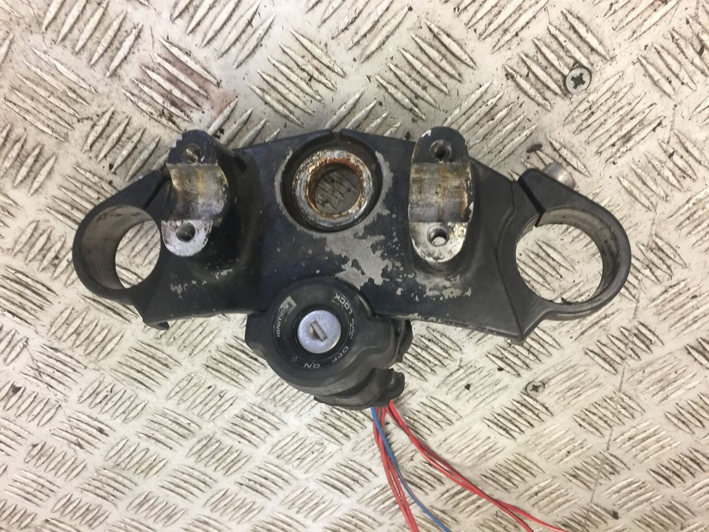 HONDA CBF500 CBF 500 TOP YOKE  YEAR 2004  (STOCK 585)