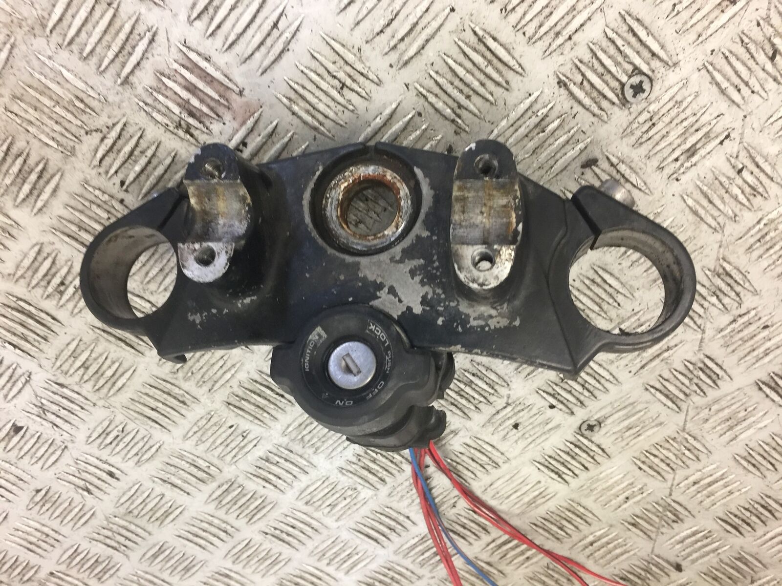HONDA CBF500 CBF 500 TOP YOKE  YEAR 2004  (STOCK 585)