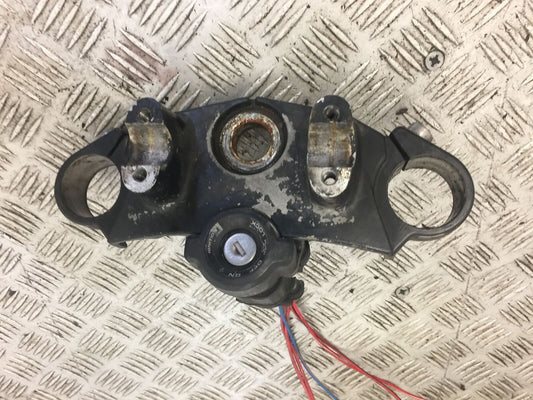 HONDA CBF500 CBF 500 TOP YOKE  YEAR 2004  (STOCK 585)