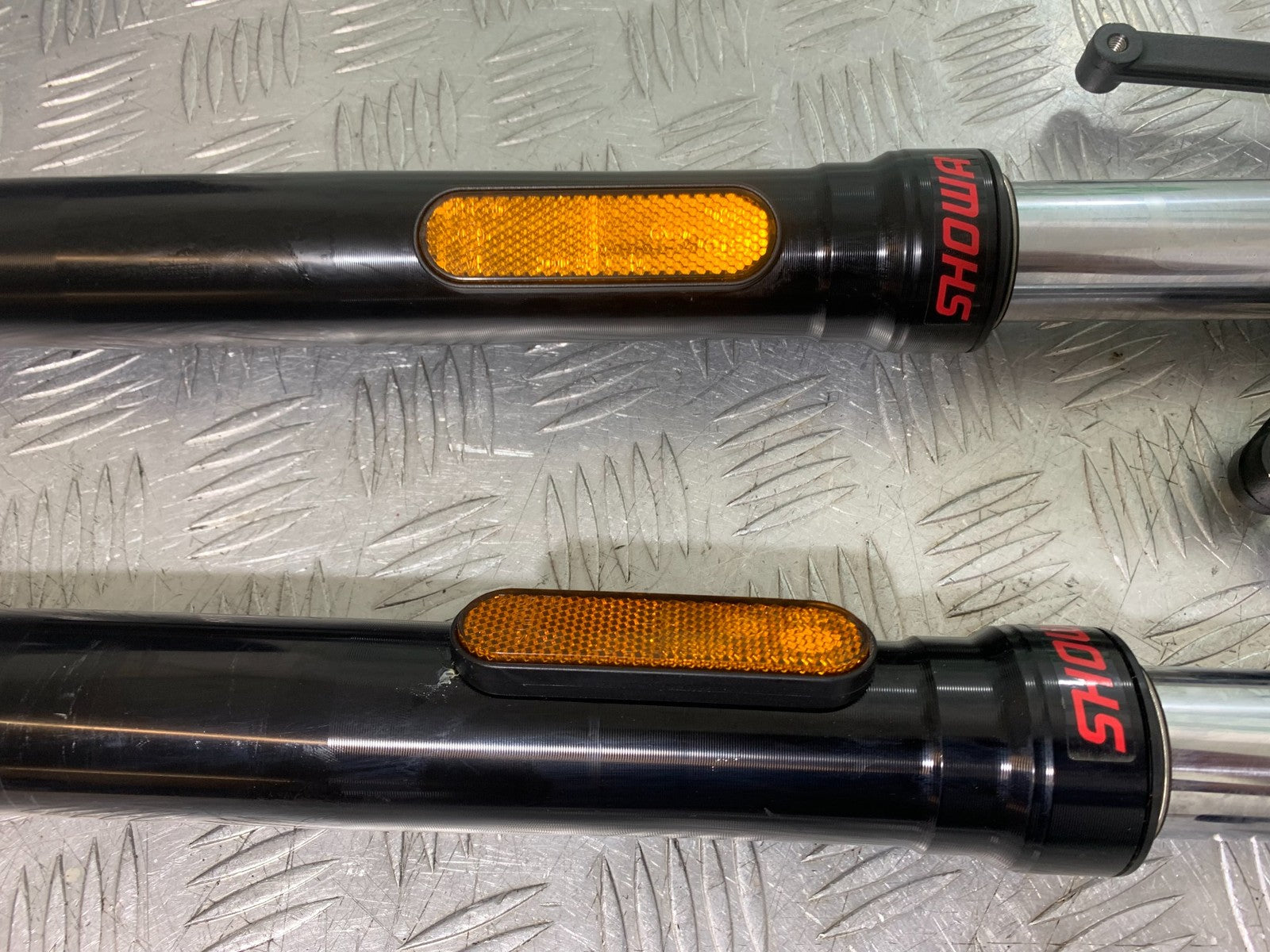 TRIUMPH TRIDENT 660 FORKS YEAR 2021-2024 (CMB1295)