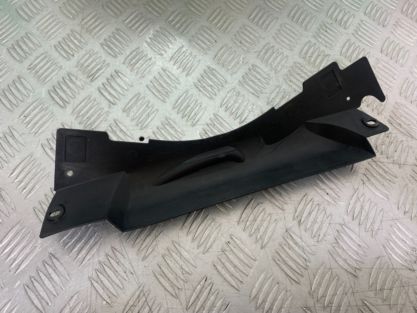 SUZUKI GSXR600 GSXR 600 K1 K2 K3 ENGINE COVER   1999-03 (CMB1284)