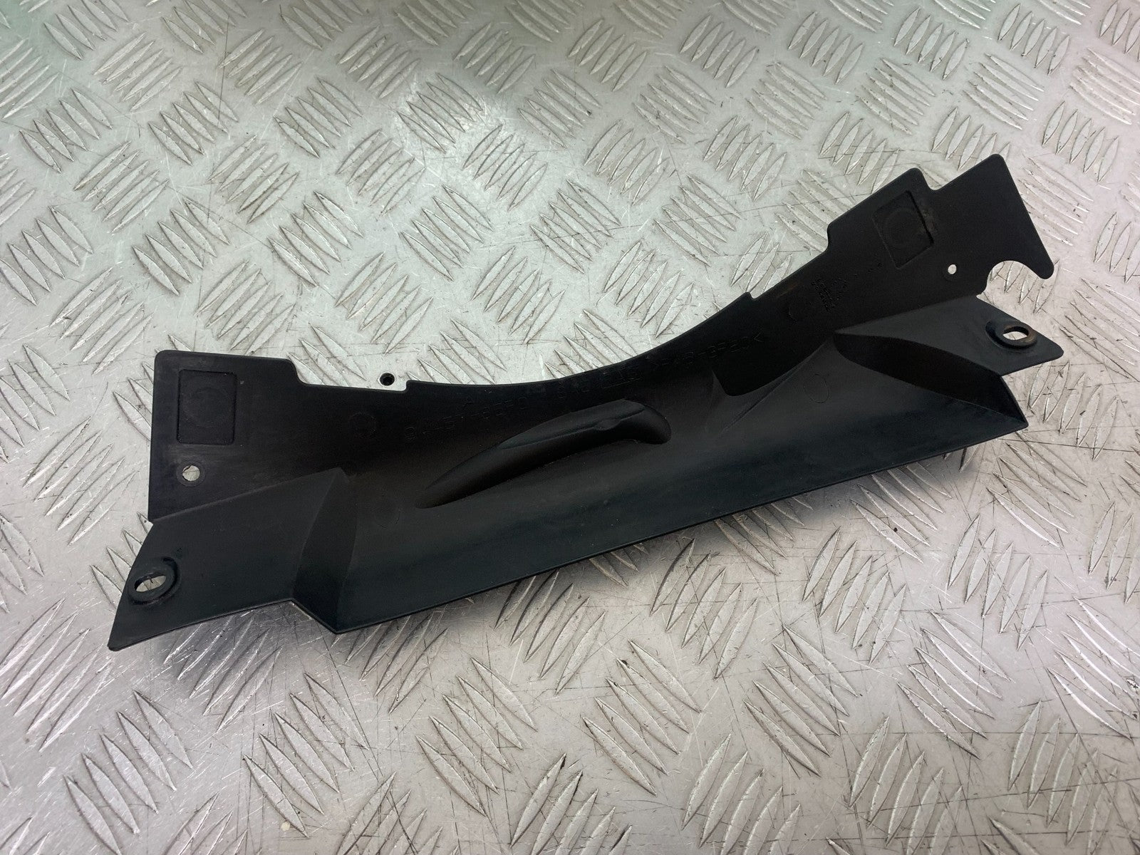 SUZUKI GSXR600 GSXR 600 K1 K2 K3 ENGINE COVER   1999-03 (CMB1284)