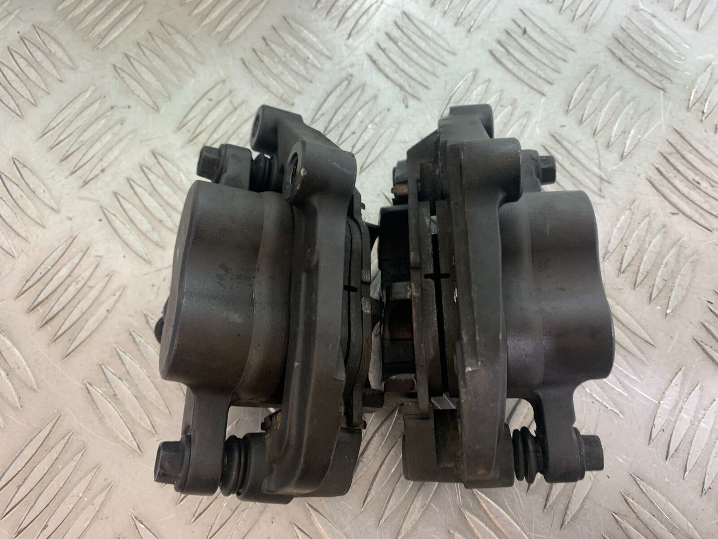 YAMAHA XJ6 XJ6-S FRONT BRAKE CALIPERS   YEAR 2009-2015  (CMB1070)