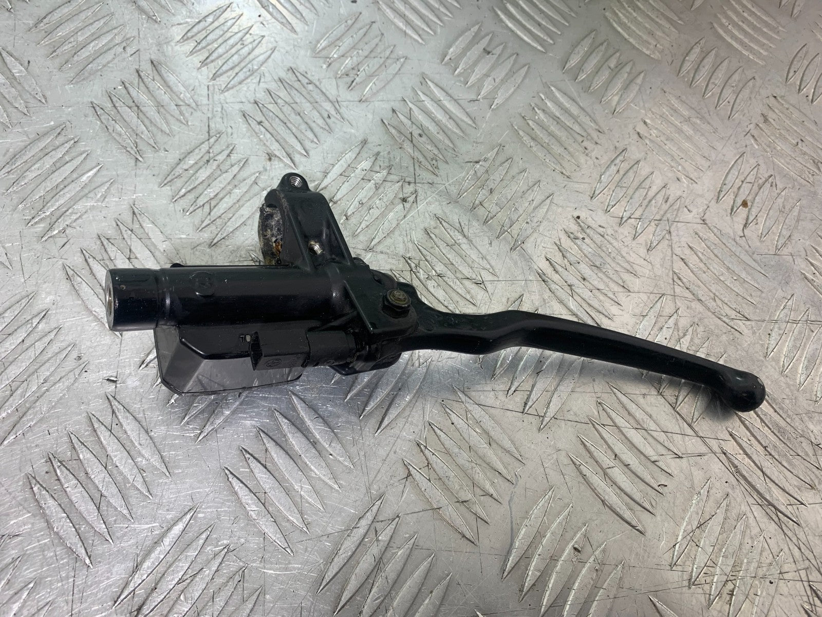 PIAGGIO MP3 250 ie FRONT MASTER CYLINDER YEAR 2007 (CMB1307)