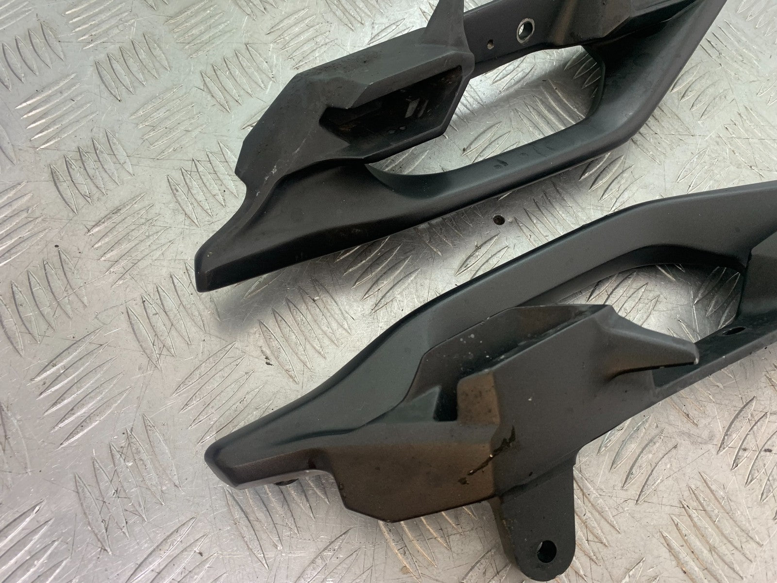 KAWASAKI 650 VERSYS GRAB RAILS YEAR 2015-2018 (CMB1288)