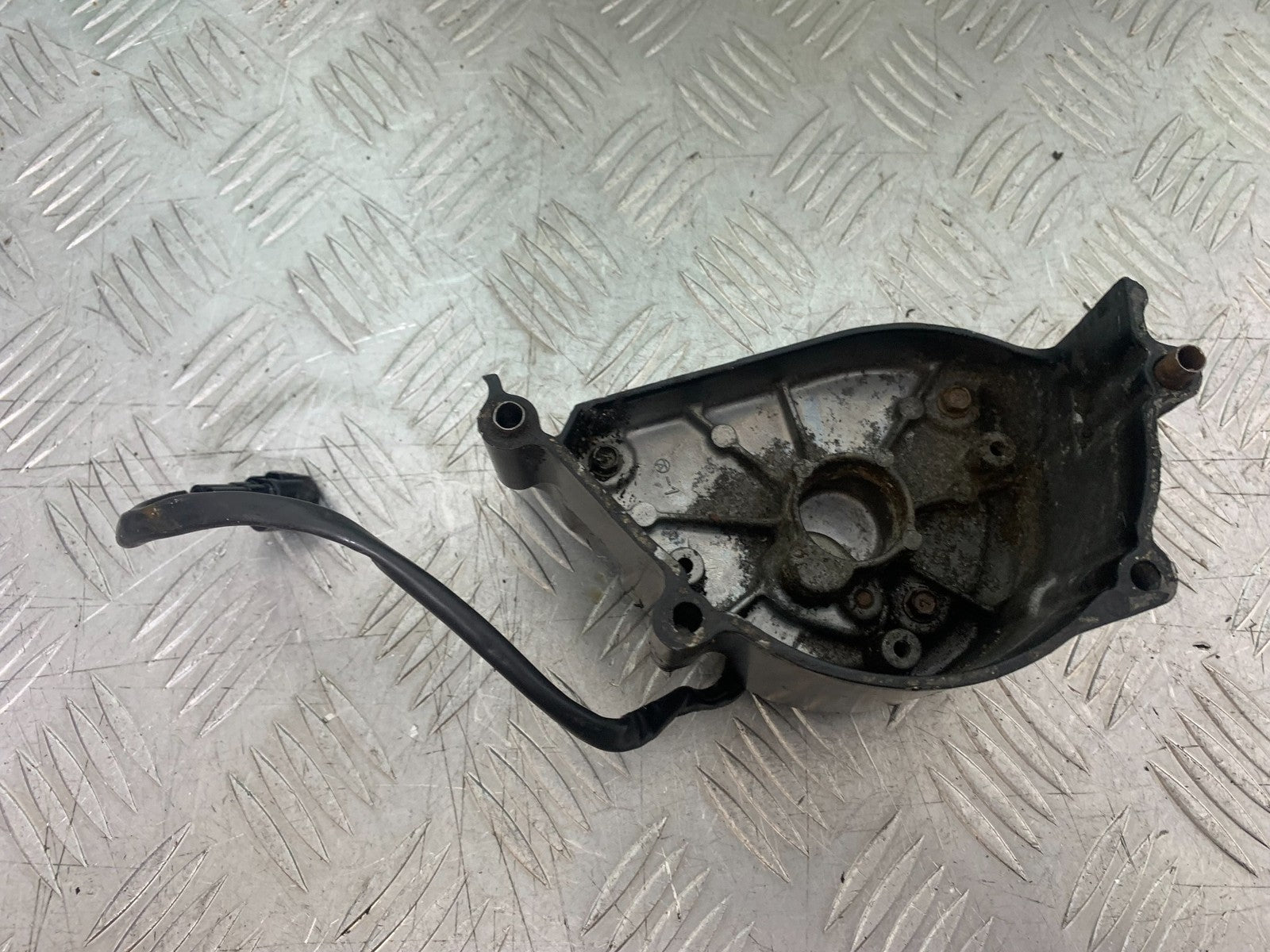 KAWASAKI Z750 Z 750 SPROCKET COVER SPEEDO SENSOR  YEAR 2004-2006  (CMB1234)