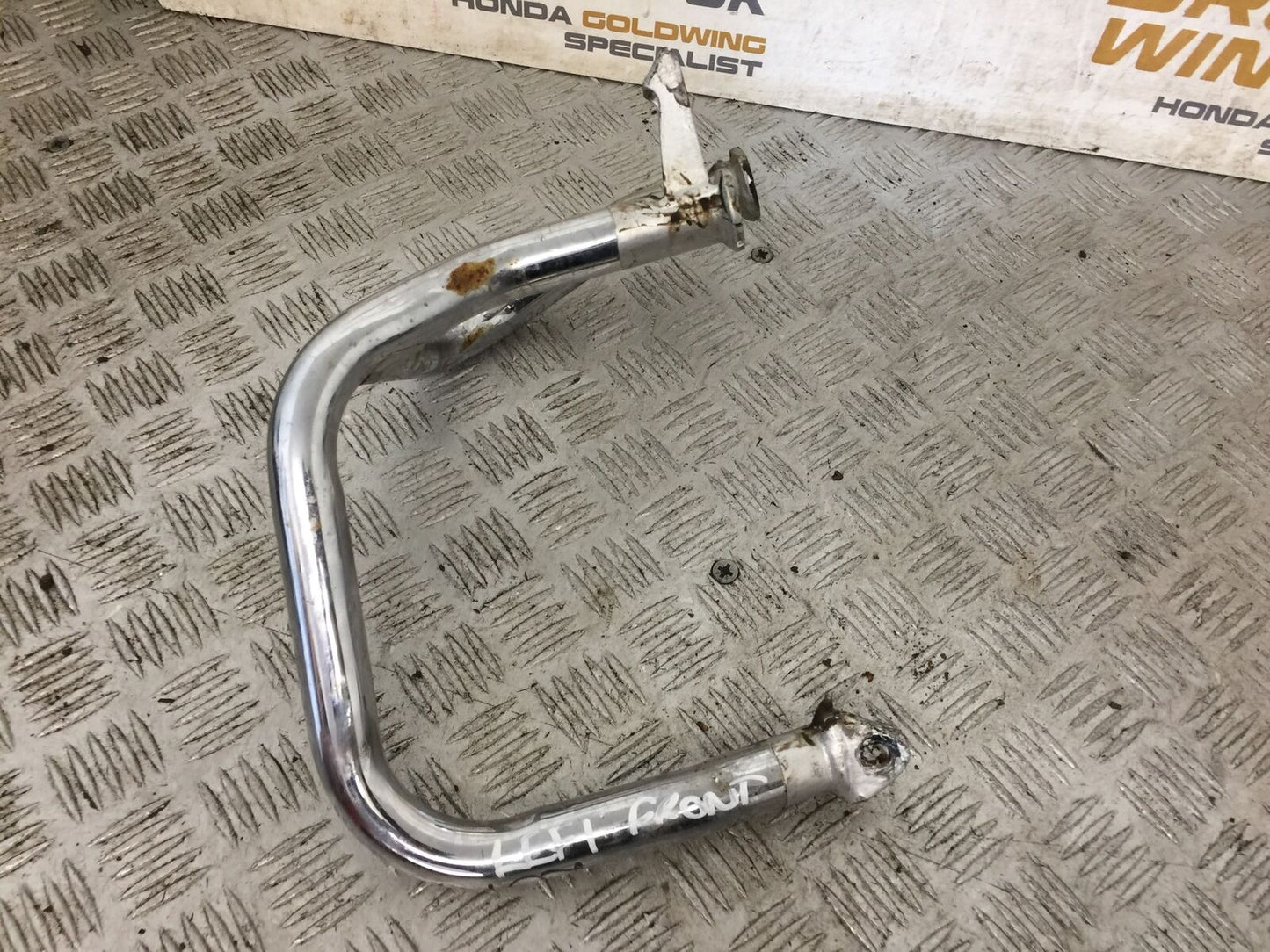 HONDA GL1800 GL 1800 FRONT LEFT CRASH BAR  YEAR 2004-10 ABS (STOCK 890)