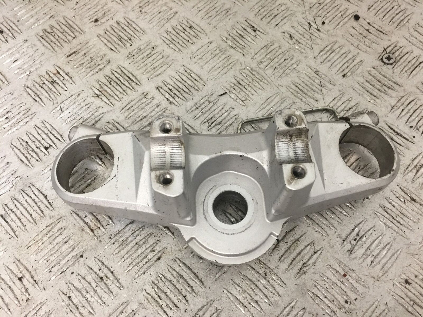 SUZUKI GSR600 GSR 600 TOP YOKE  YEAR 2006-2010 (STOCK 807)
