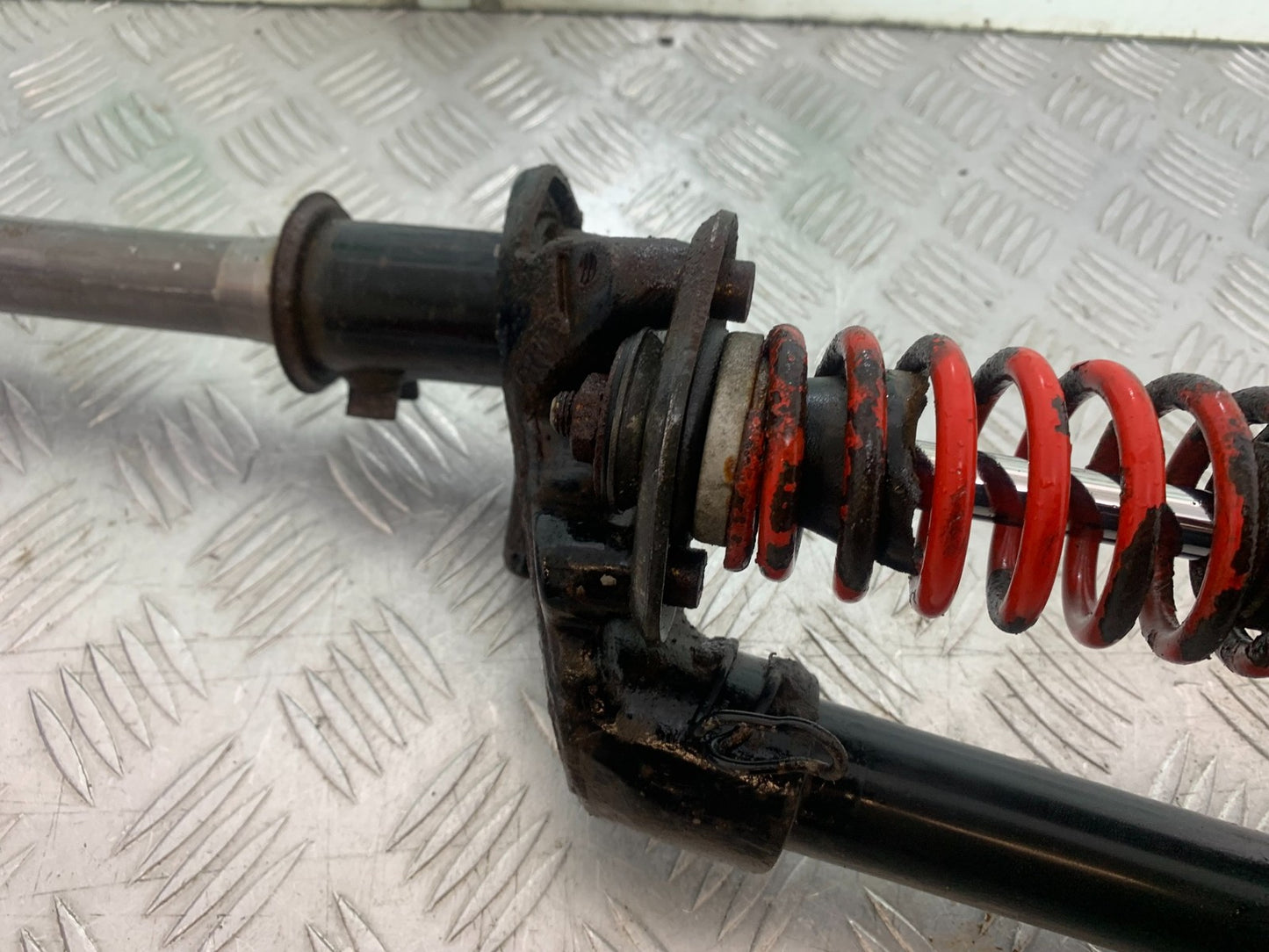 PIAGGIO VESPA GTS 125 FORKS  YEAR 2009-2014  (CMB1261)