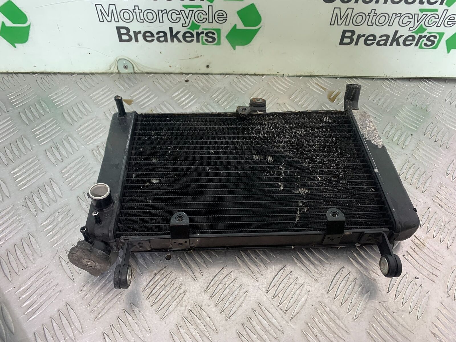 YAMAHA YZF600 YZF 600 THUNDERCAT RADIATOR  1996-2003 (CMB1105)