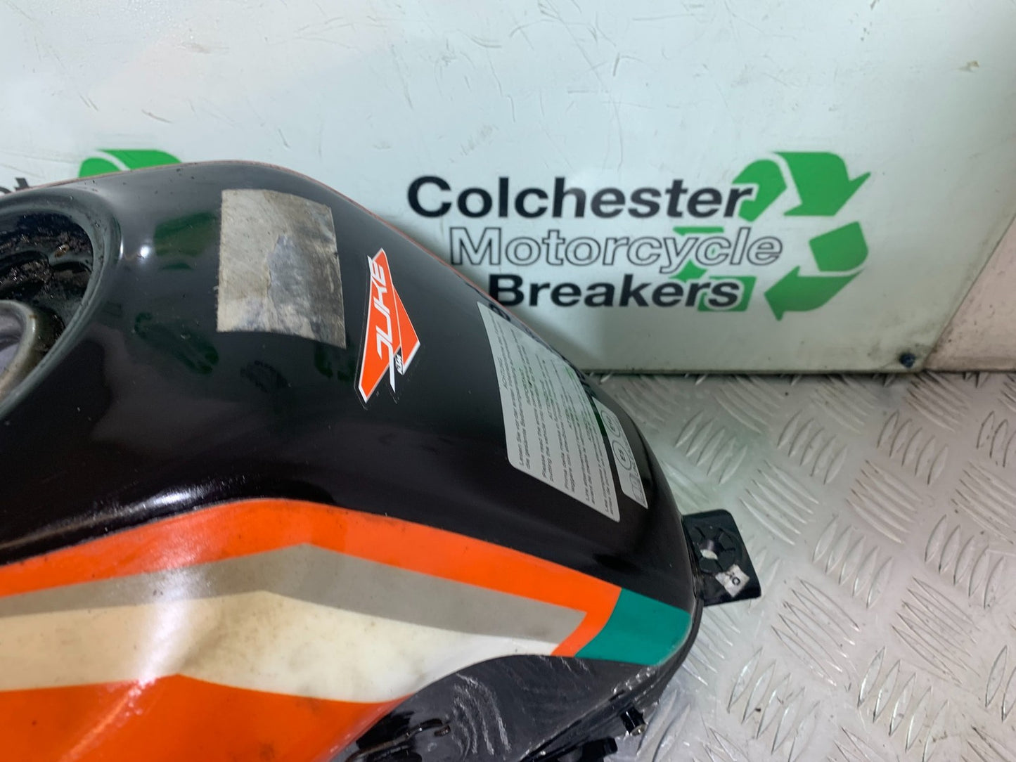 KTM DUKE 125 PETROL TANK  YEAR 2017-2022 (CMB1222)