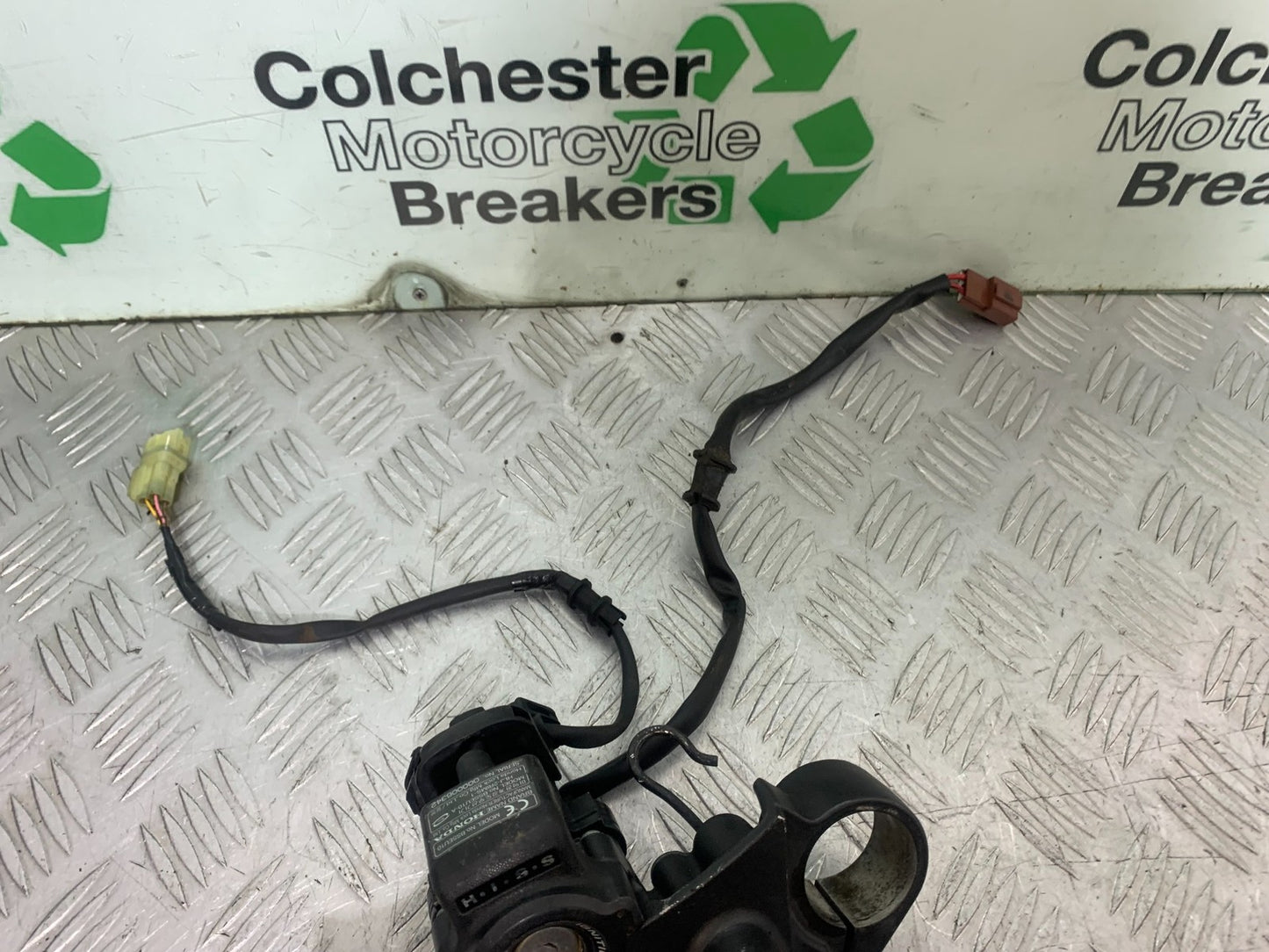 HONDA CBF600 CBF 600 ECU LOCKS KEY   YEAR 2004-07  (CMB1305)