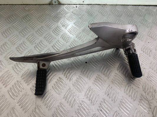 HONDA XL125 VARADERO FRONT RIGHT HANGER   YEAR 2001-2006  (CMB1210)