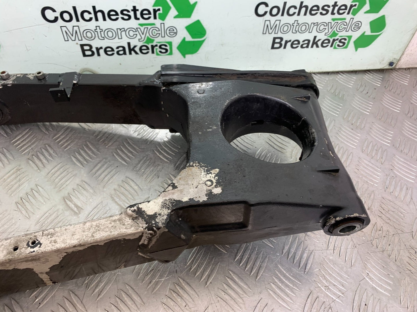 KAWASAKI ZZR1100 D SWINGARM   YEAR 1993-2001 (CMB1189)