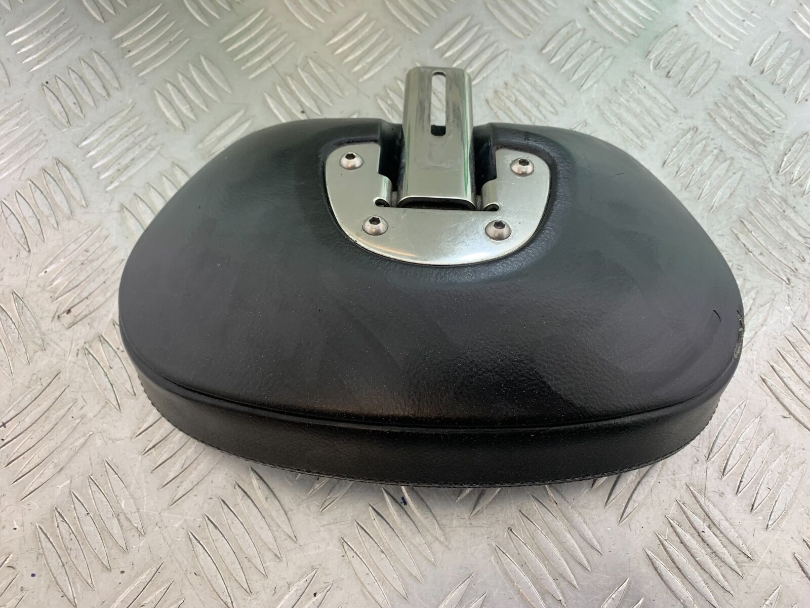 TRIUMPH THUNDERBIRD 1600 SEAT  YEAR 2011 (CMB1107)