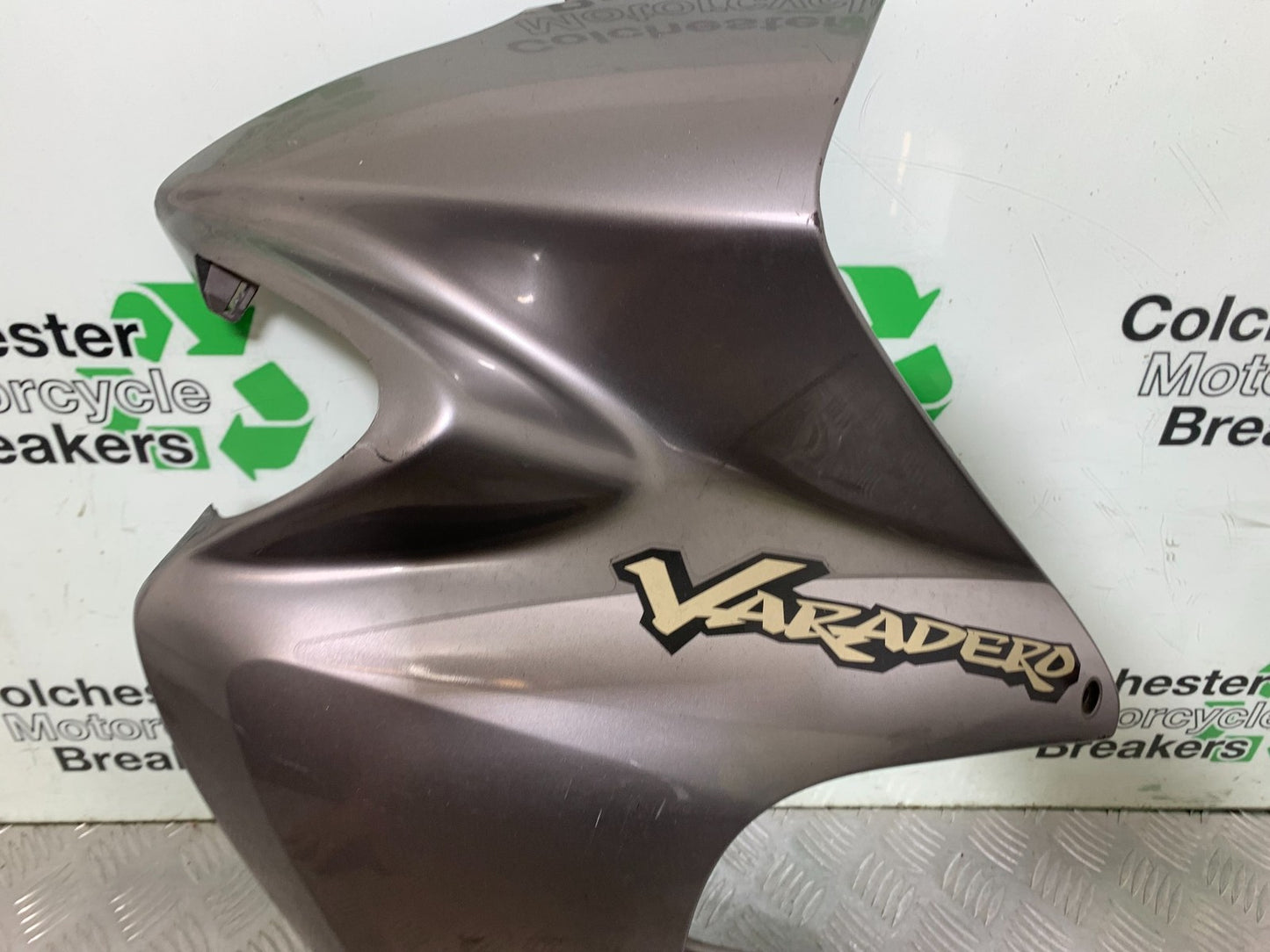 HONDA XL125 VARADERO LEFT FAIRING PANEL  YEAR 2001-2006  (CMB1304)