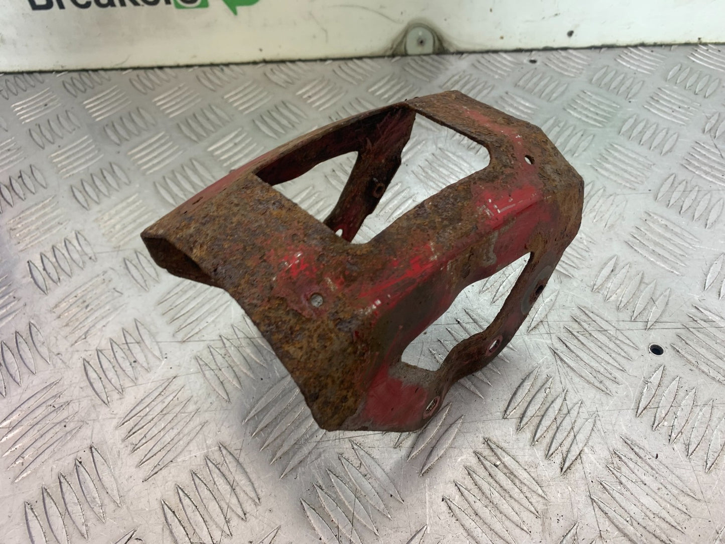 KAWASAKI GT550 GT 550 FRONT MUDGUARD BRACE   YEAR 1989-1994