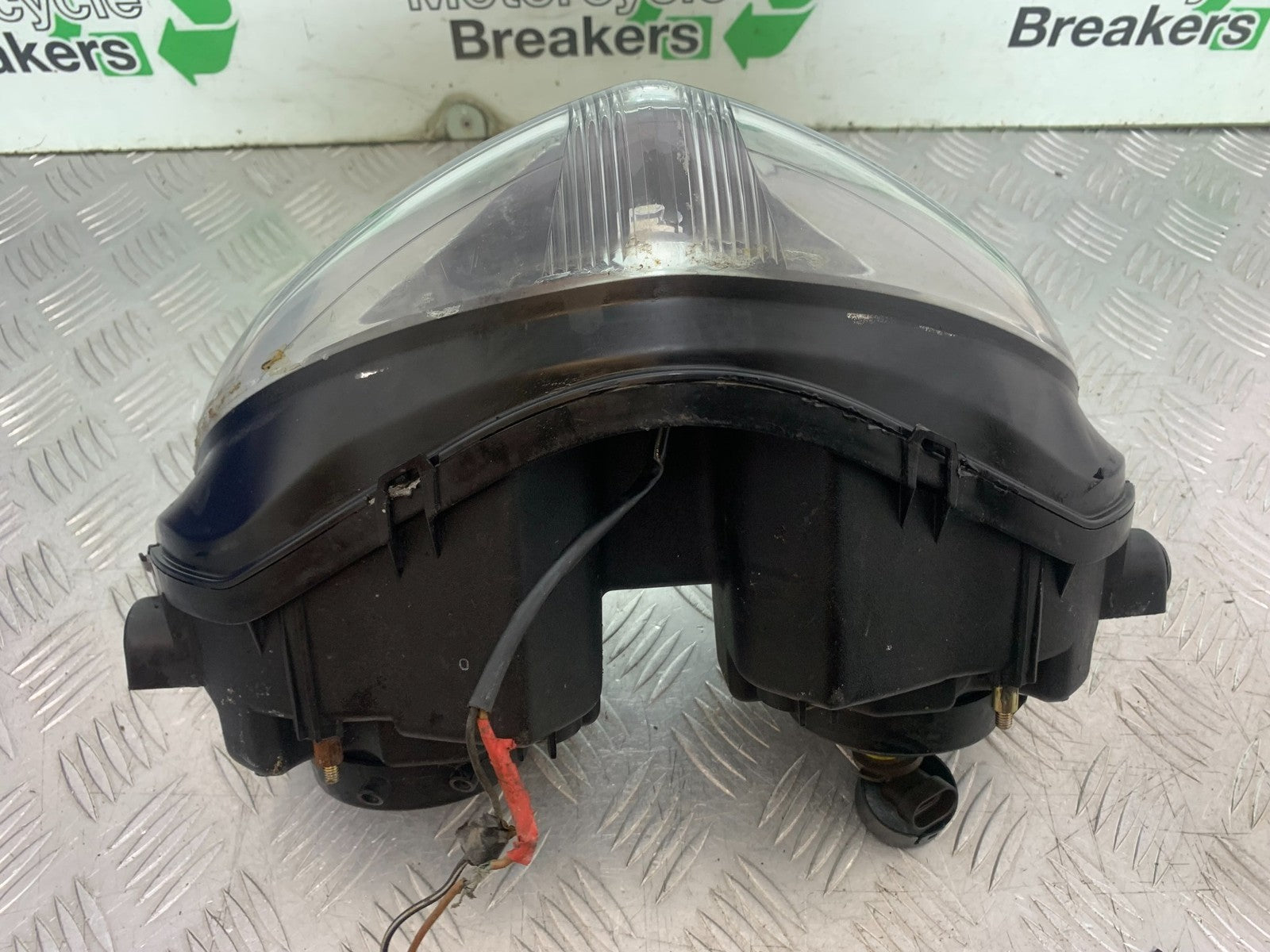 SUZUKI GSF600 GSF 600 BANDIT HEADLIGHT   2000-2004 (CMB1269)