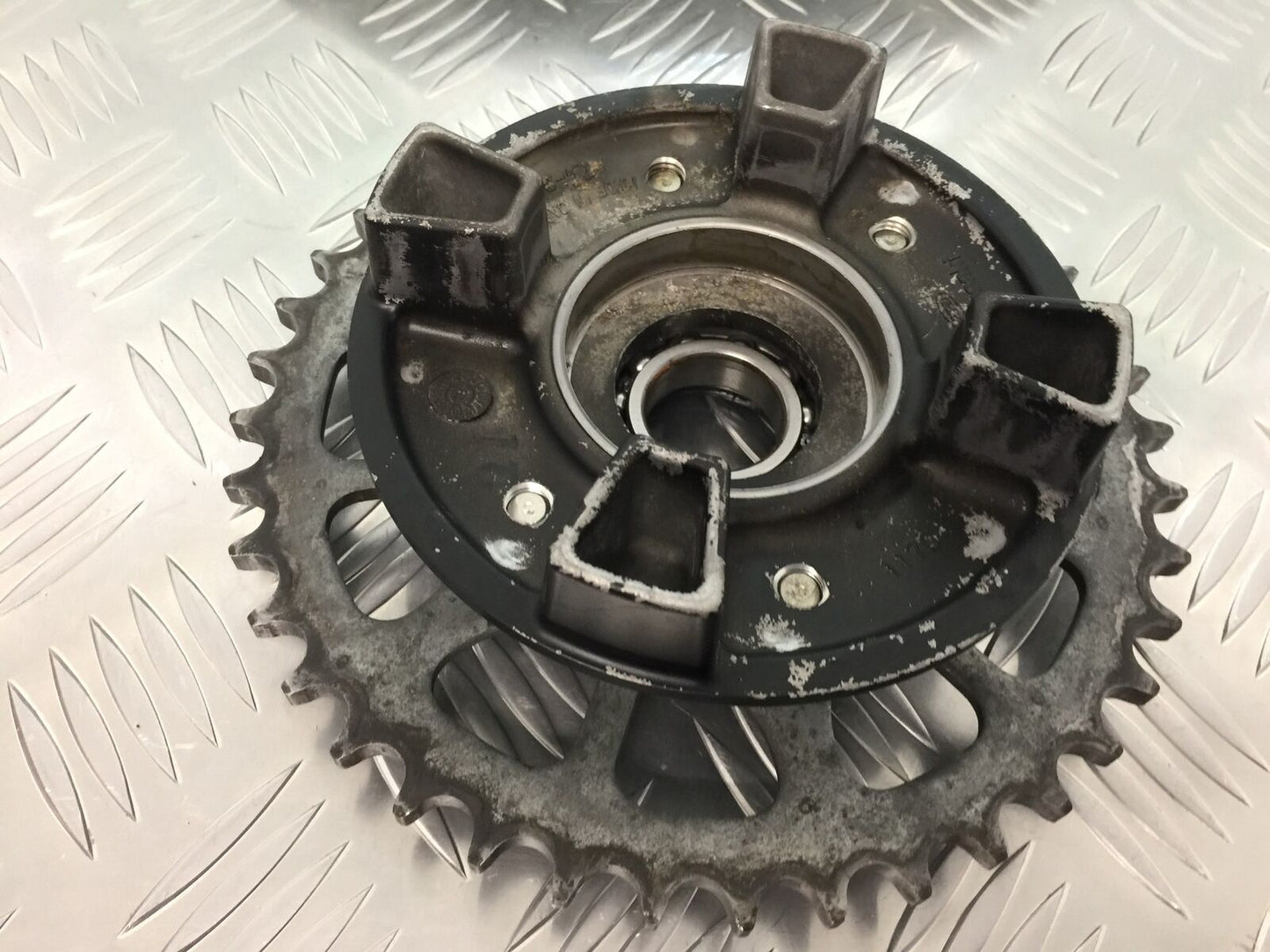 KAWASAKI Z1000 Z 1000 SPROCKET CARRIER  YEAR 2007-2009  (STOCK 927)