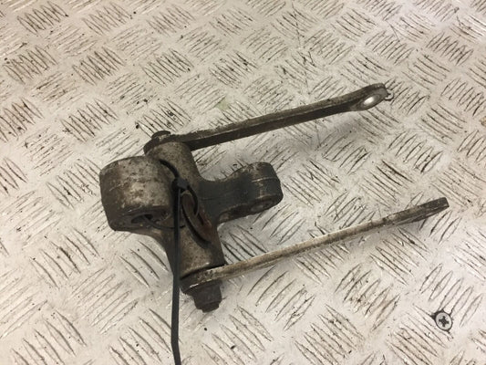 SUZUKI GSXR600 GSXR 600 K1 K2 REAR SHOCK LINKAGE  YEAR 2000 (STOCK 809)