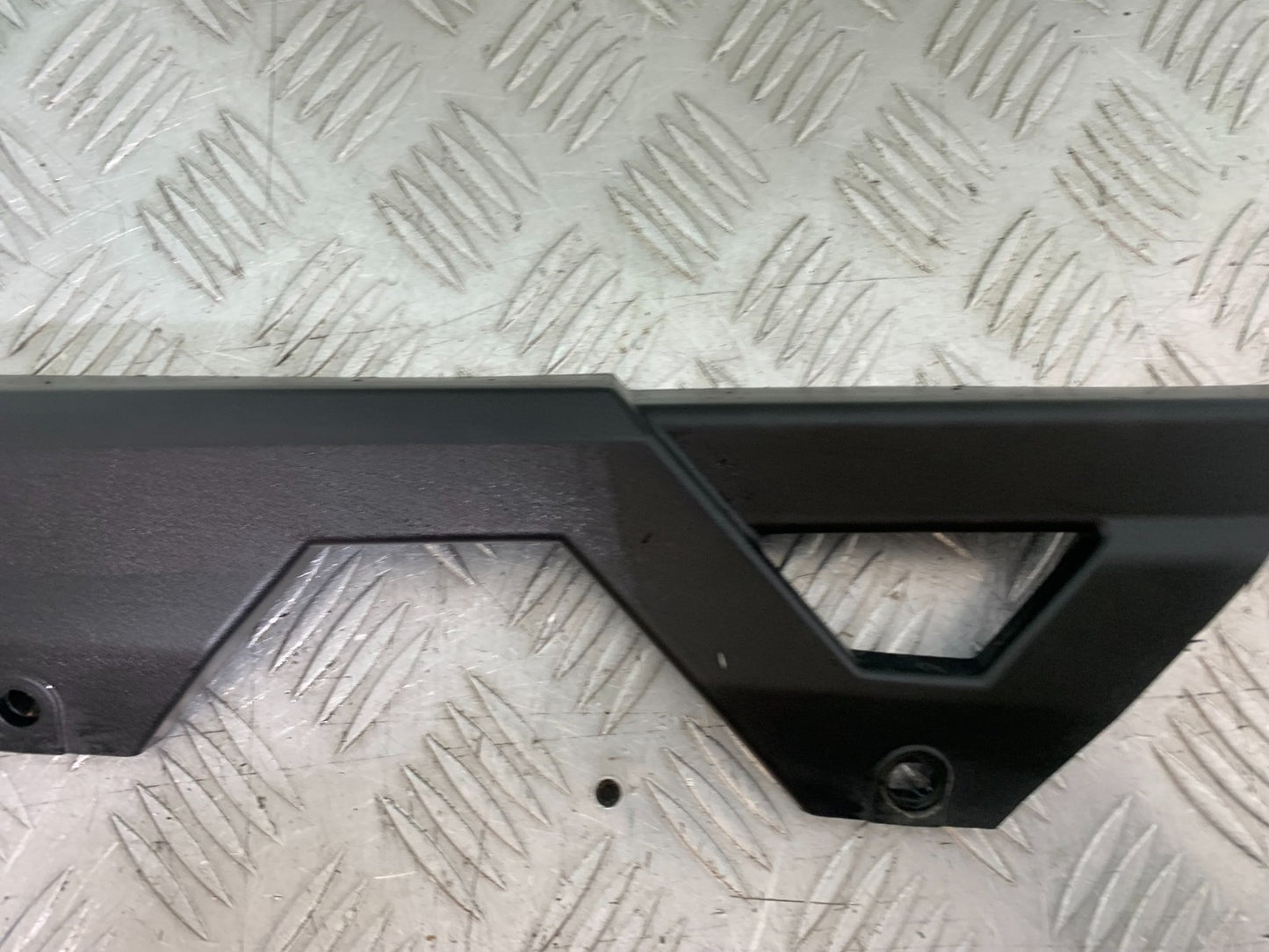 ROYAL ENFIELD HIMALAYAN 411 CHAIN GUARD   YEAR 2018-2023 (CMB1279)