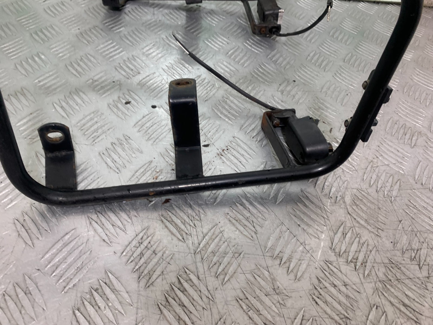 ROYAL ENFIELD HIMALAYAN 411 PANNIER RAILS YEAR 2018-2023 (CMB1322)