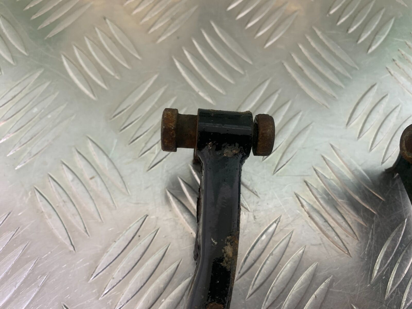 KAWASAKI ZR 750 ZEPHYR CENTER STAND   YEAR 1991-95 (CMB1008)