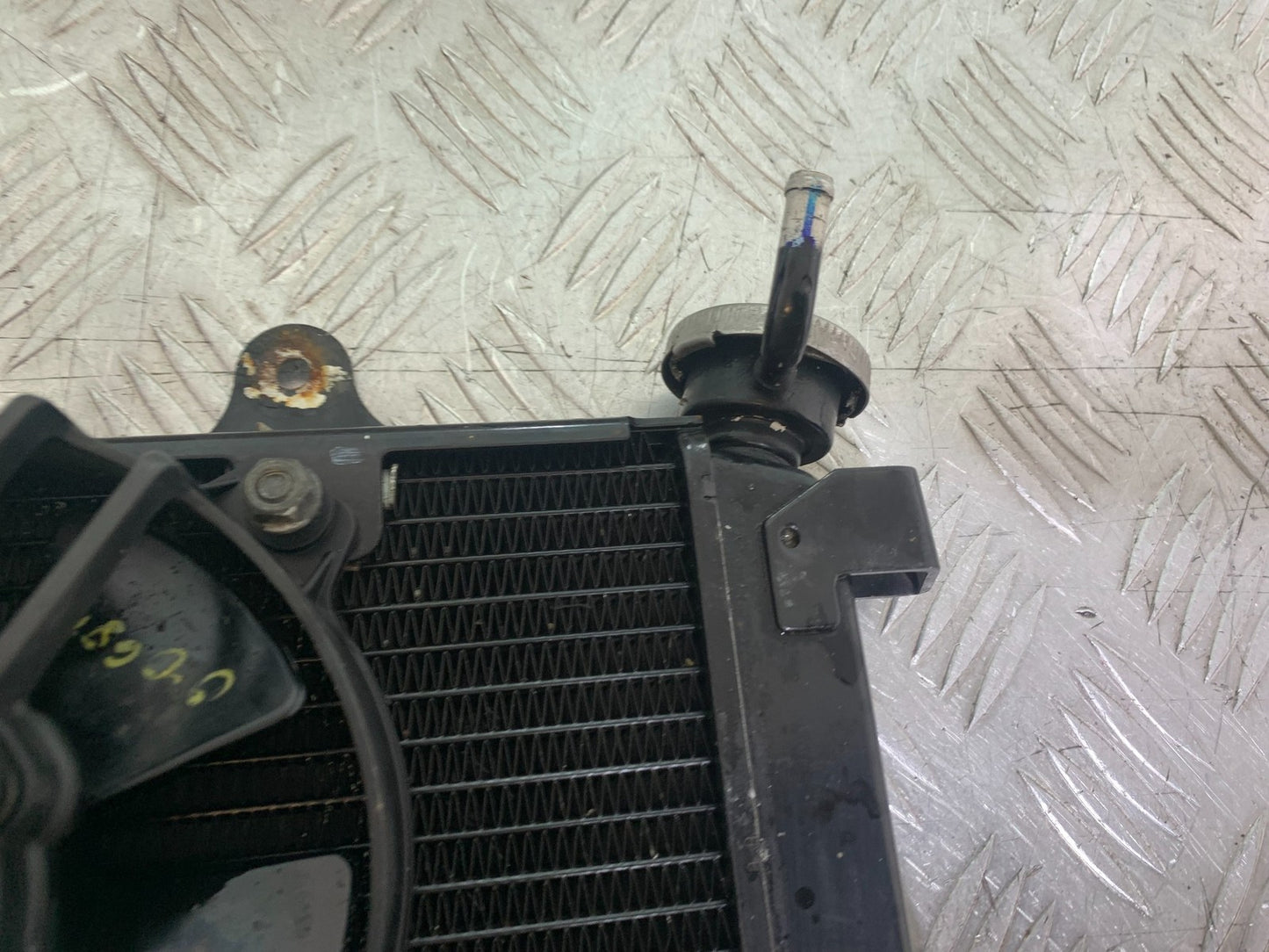 KTM DUKE 125 RADIATOR AND FAN  YEAR 2017-2022 (CMB1222)