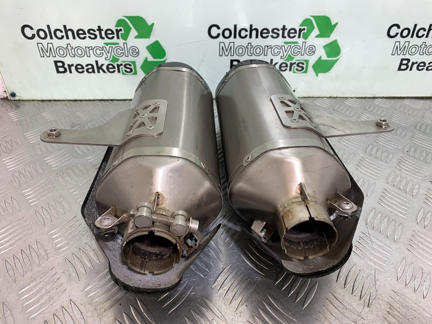 TRIUMPH 1050 SPEED TRIPLE RS  ARROW SILENCERS YEAR 2018-2020 (CMB1029)
