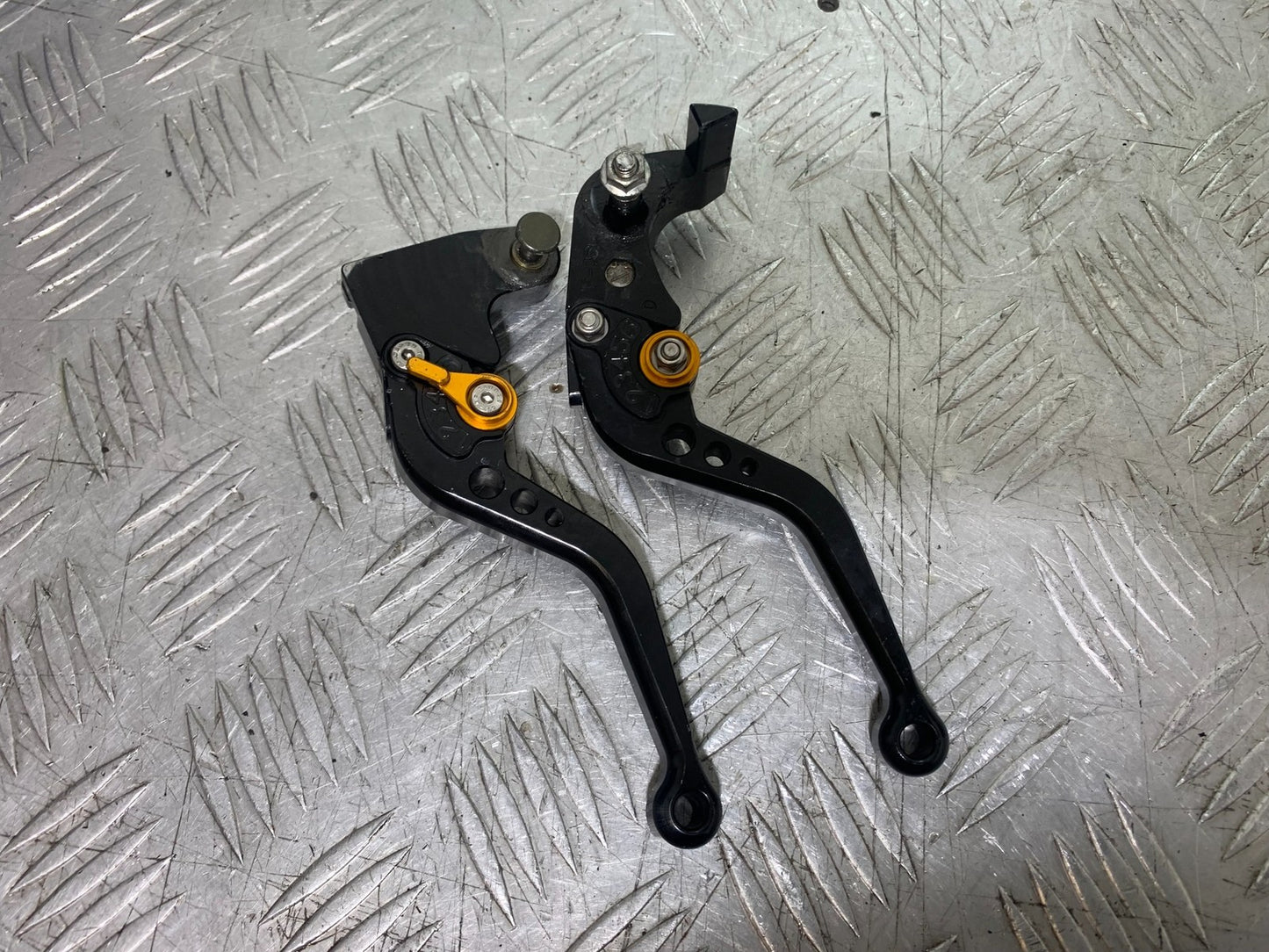TRIUMPH 1050 SPEED TRIPLE PAZZO BRAKE AND CLUTCH LEVERS YEAR 2005-2007 (CMB1322)