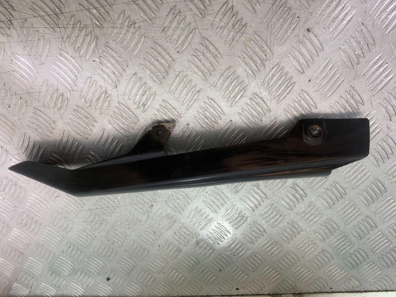 SUZUKI GS500 GS 500 CHAIN GUARD  YEAR 2001-2008 (CMB1254)