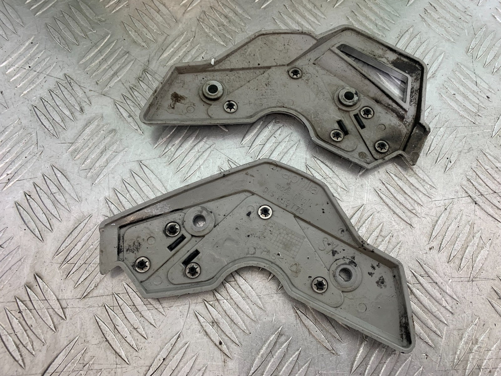 APRILIA 650 PAGASO STRADA LEFT & RIGHT FRAME COVERS   YEAR 2005-2010 (CMB1260)
