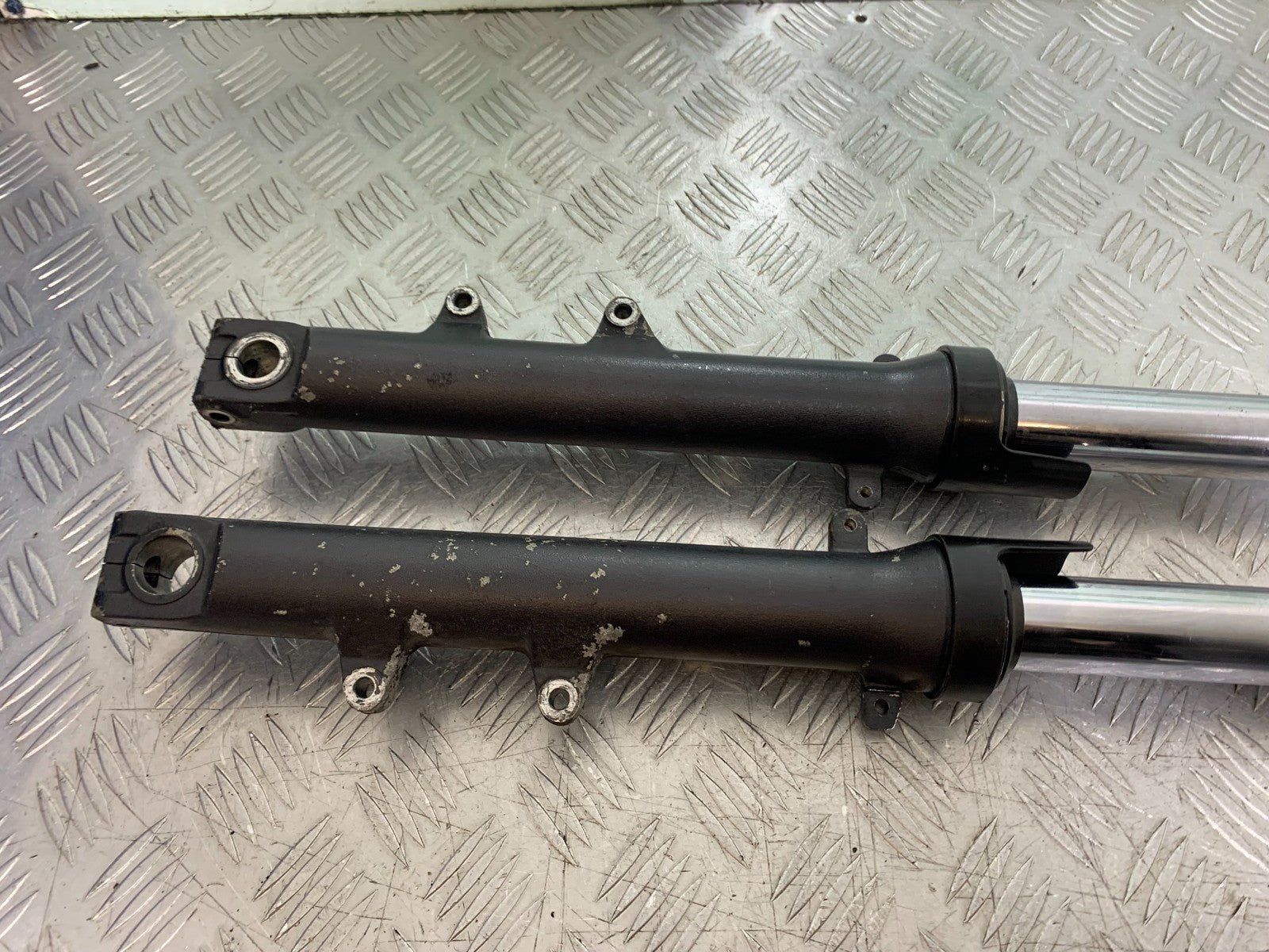 HONDA CBF600 CBF 600 FORKS YEAR 2004 -07 (CMB1247)