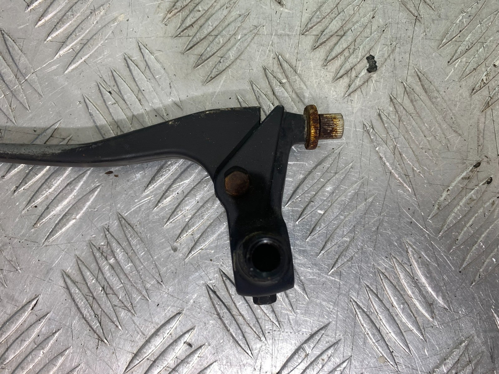 HONDA CG125 CG 125 CLUTCH LEVER AND BRACKET YEAR 1998-2000 (CMB1282)