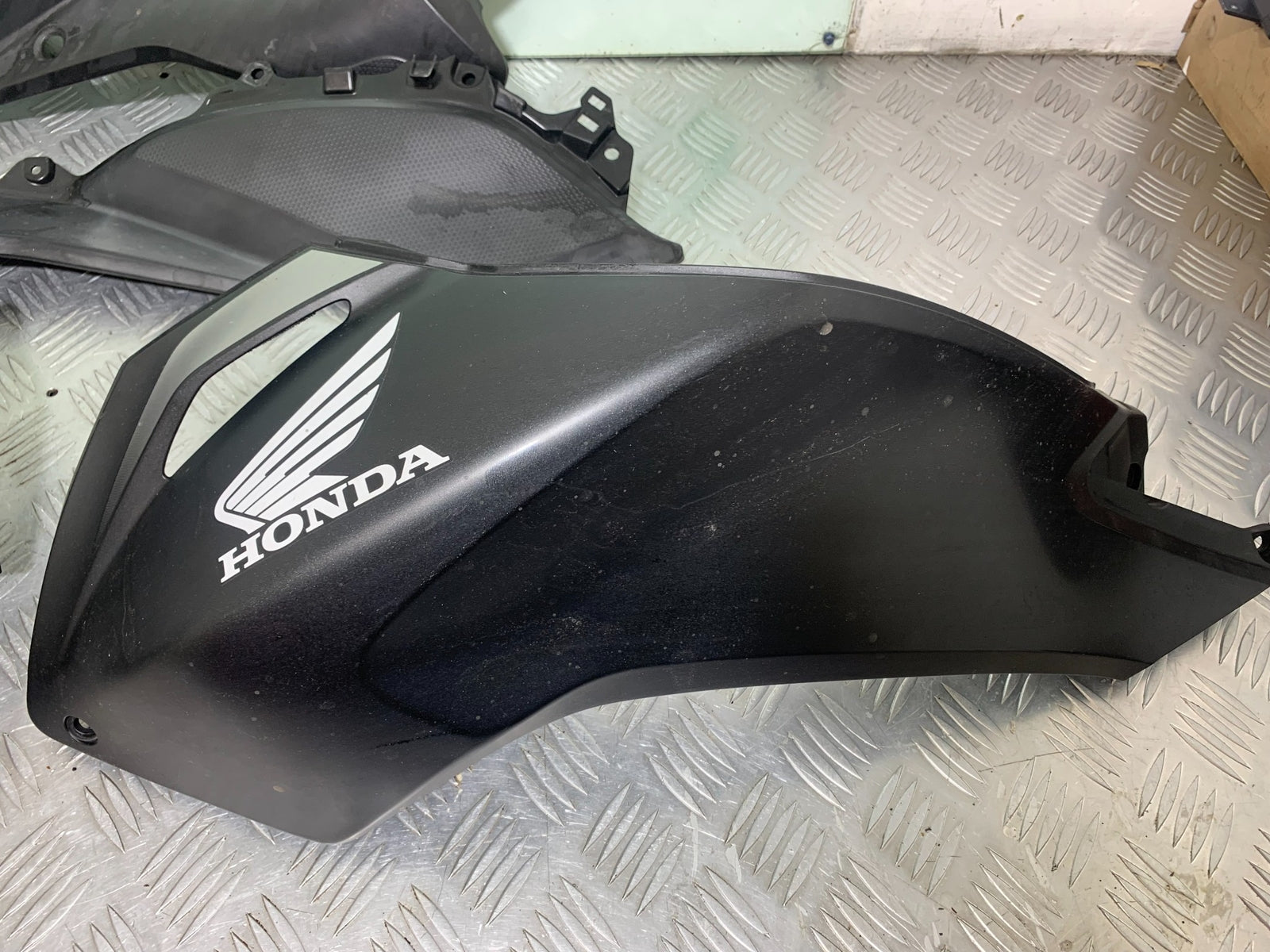 HONDA NC750 NC 750 S LEFT AND RIGHT TANK PANELS   2016-2020 (CMB1146)