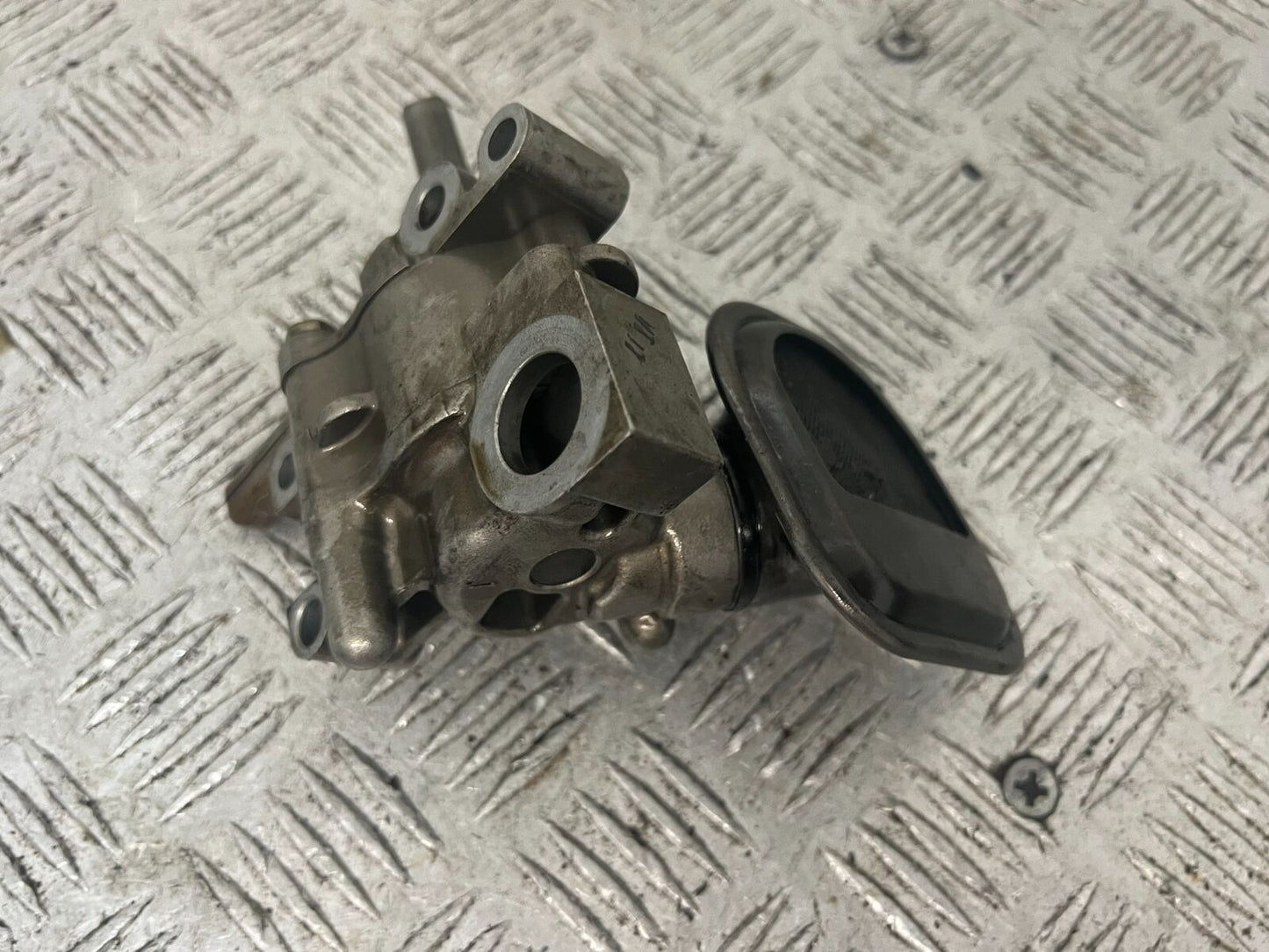 HONDA GL1800 GL 1800 OIL PUMP  YEAR 2004 ABS (STOCK 890)