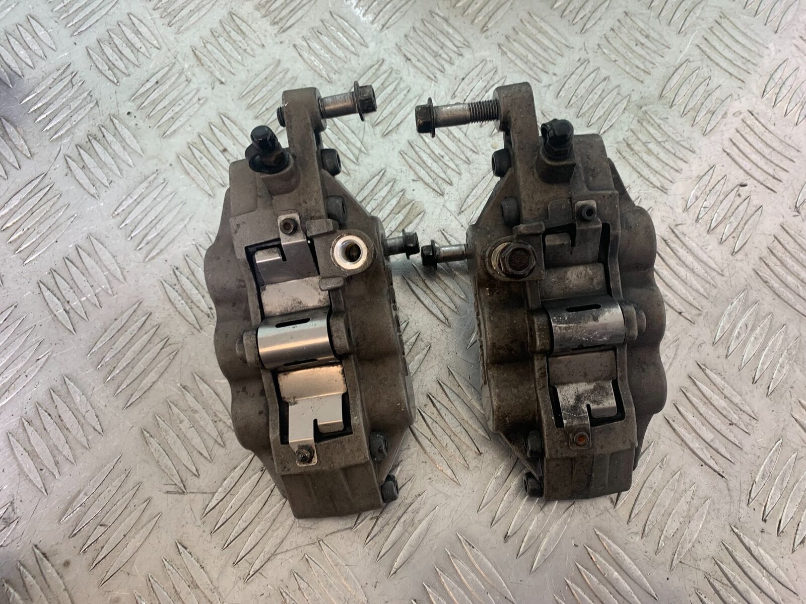 KAWASAKI ZX6R ZX636 FRONT BRAKE CALIPERS   YEAR 2002  (CMB1100)