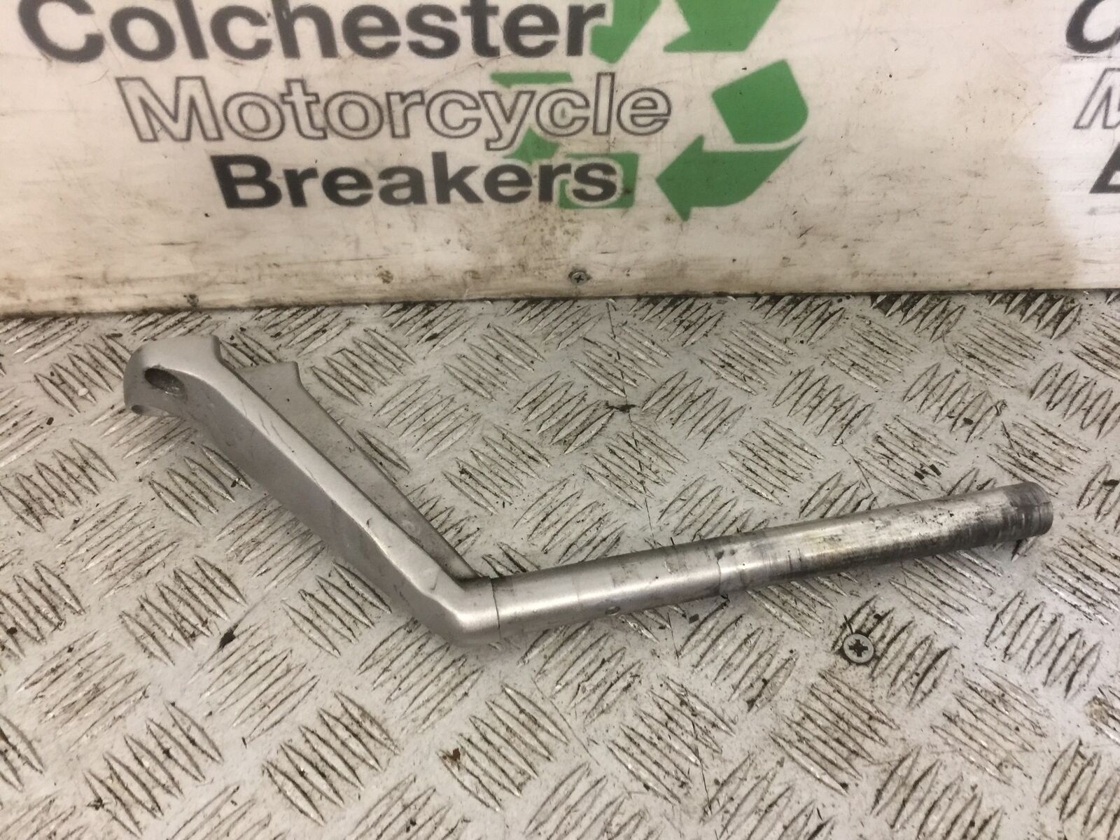 YAMAHA FJR1300 FJR 1300 RIGHT HANDLEBAR YEAR 2001-05 (STOCK 814)