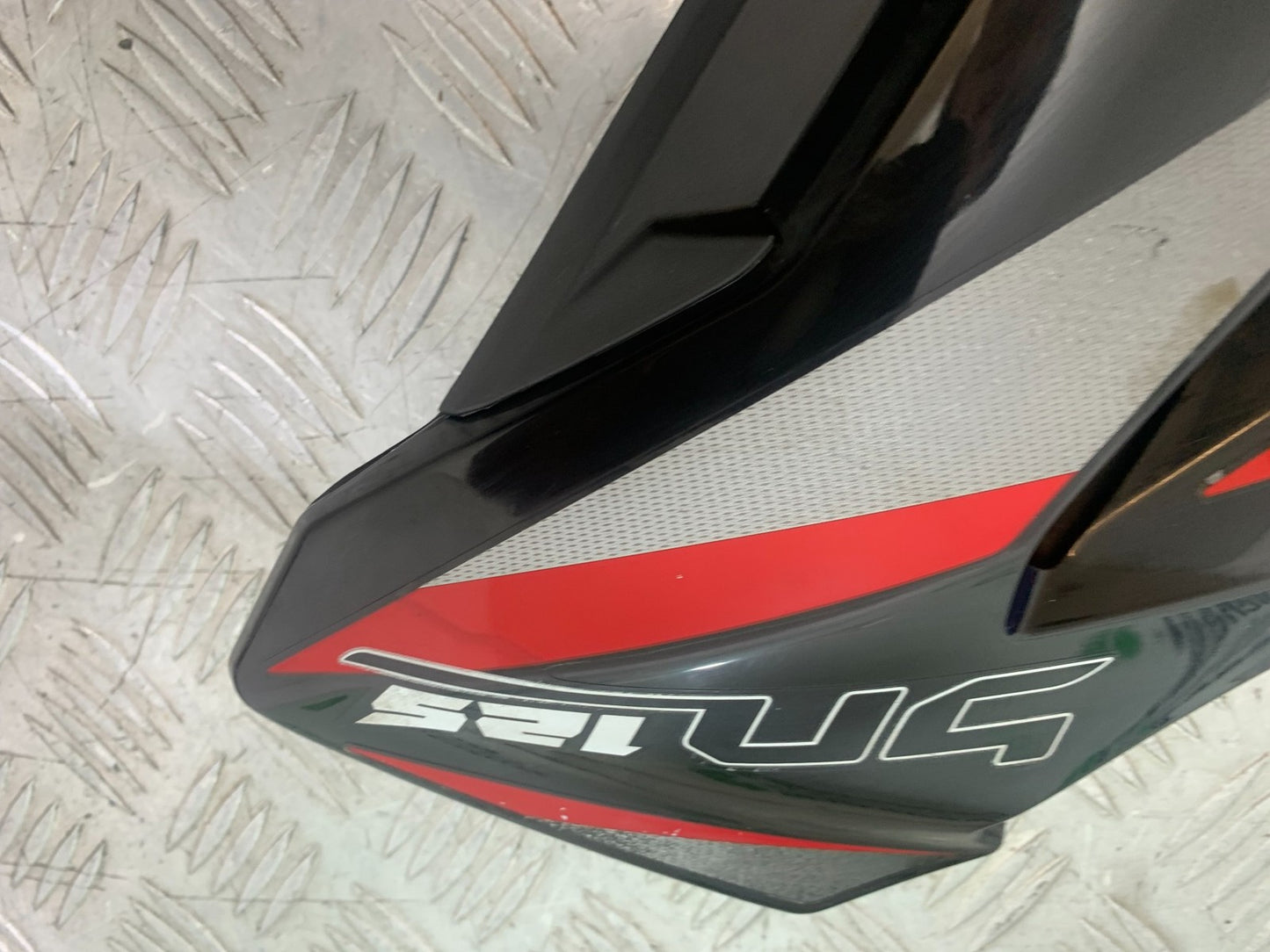 BENELLI BN125 BN 125 RIGHT SIDE FAIRING   YEAR 2018-2021 (CMB1194)