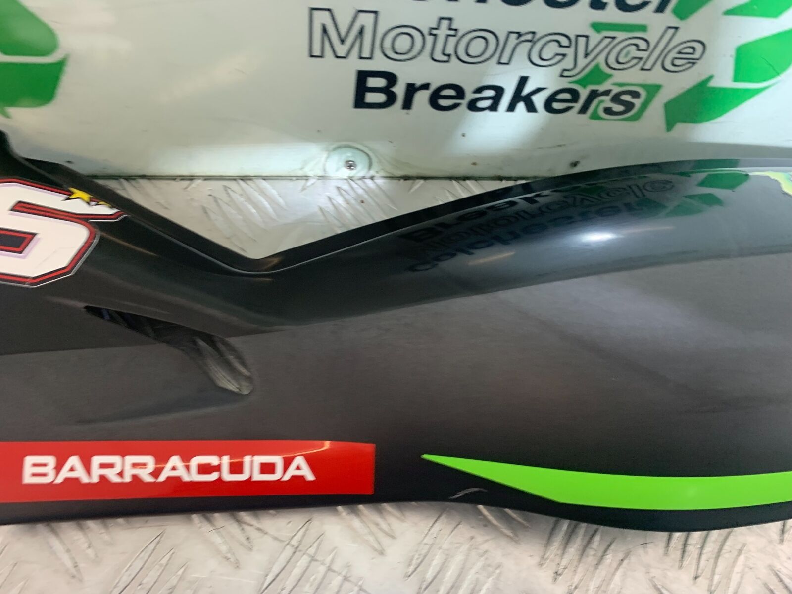 YAMAHA YZF600 YZF 600 THUNDERCAT LEFT & RIGHT SEAT PANELS  1996-2003 (CMB1134)