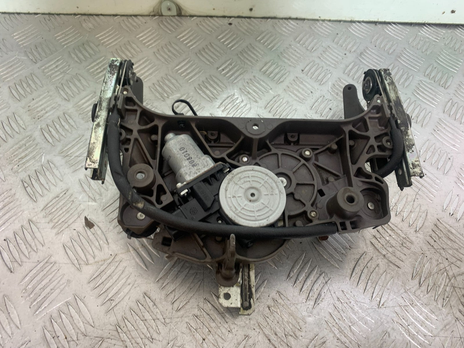 KAWASAKI GTR1400 GTR 1400 SCREEN MOTOR AND MOUNTING   YEAR 2007-2009 (CMB1174)