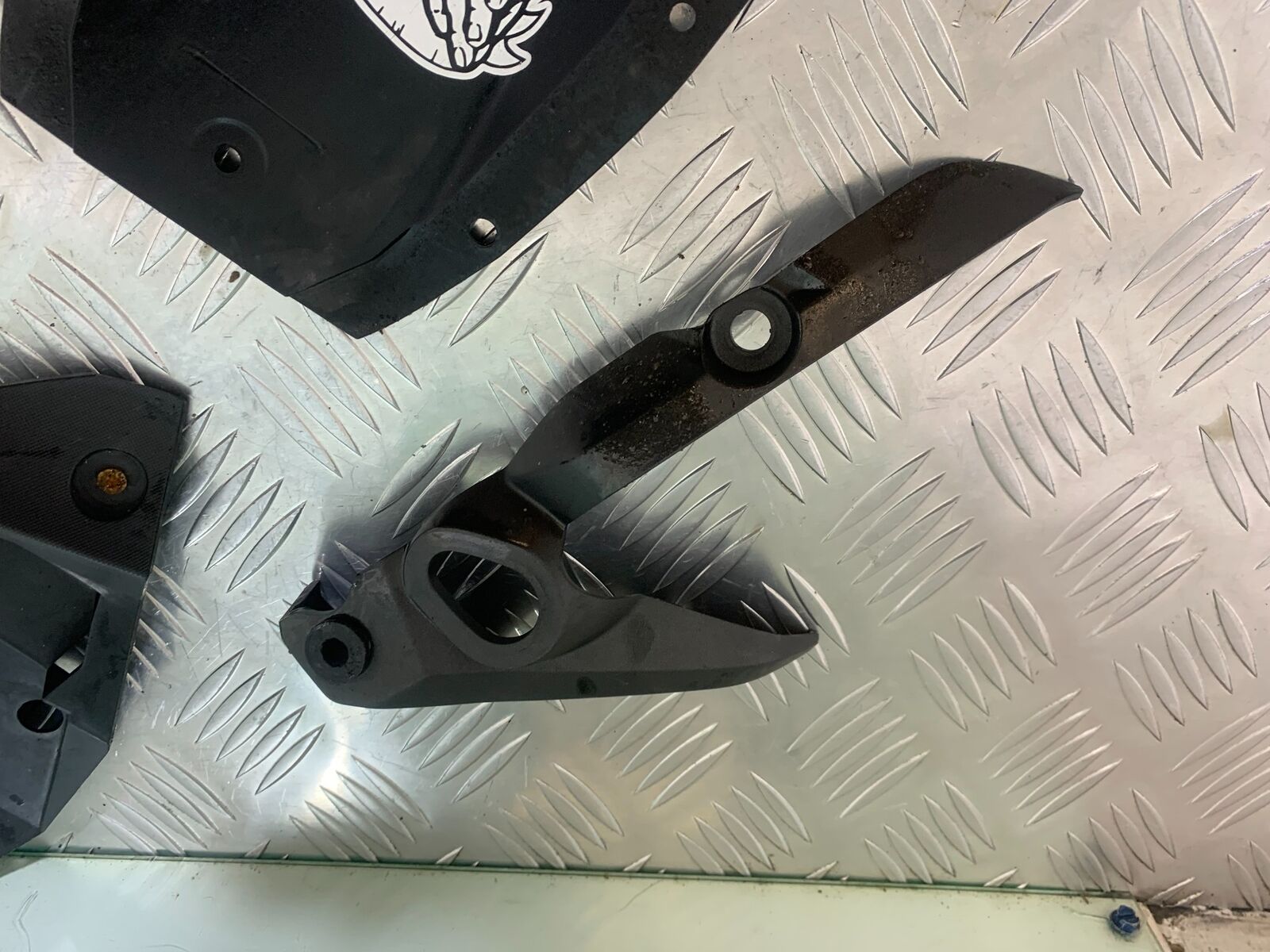 YAMAHA MT07 MT-07 INFILL PANELS  YEAR 2014 (STOCK 995)