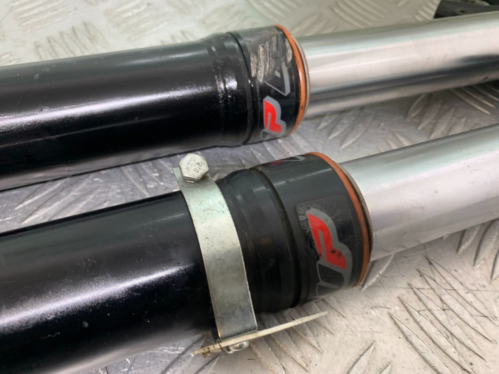 KTM DUKE 125 FORKS YEAR 2017-2022 (CMB1274)