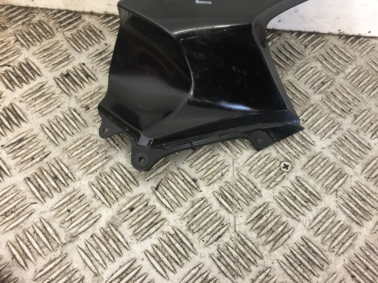 KAWASAKI NINJA H2 SX SE LEFT TANK FAIRING INFILL  YEAR 2018 2019  (STOCK 439)