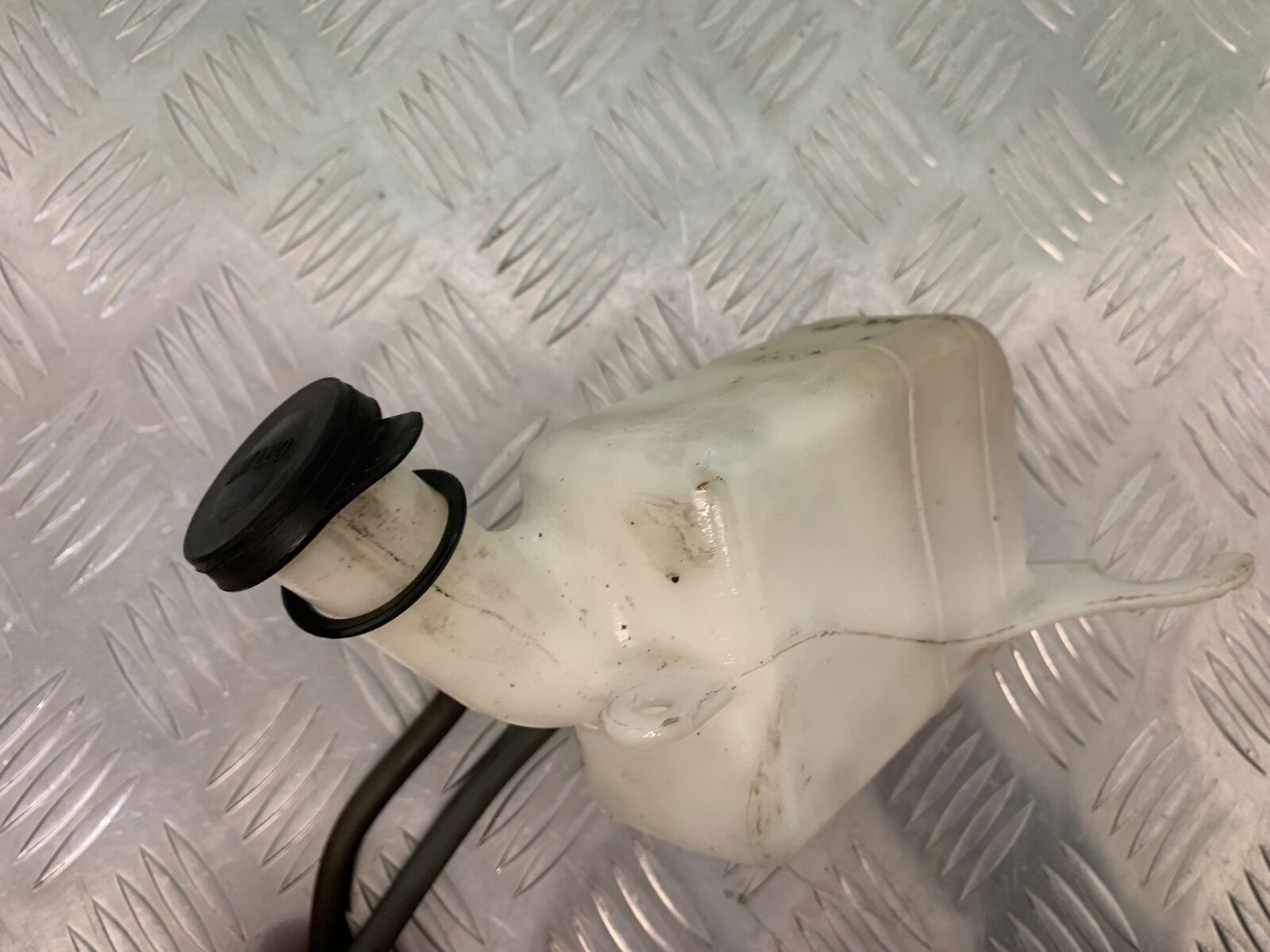 HONDA CBF600 CBF 600 SA-5 COOLANT BOTTLE  YEAR 2004 -07 (STOCK 965)