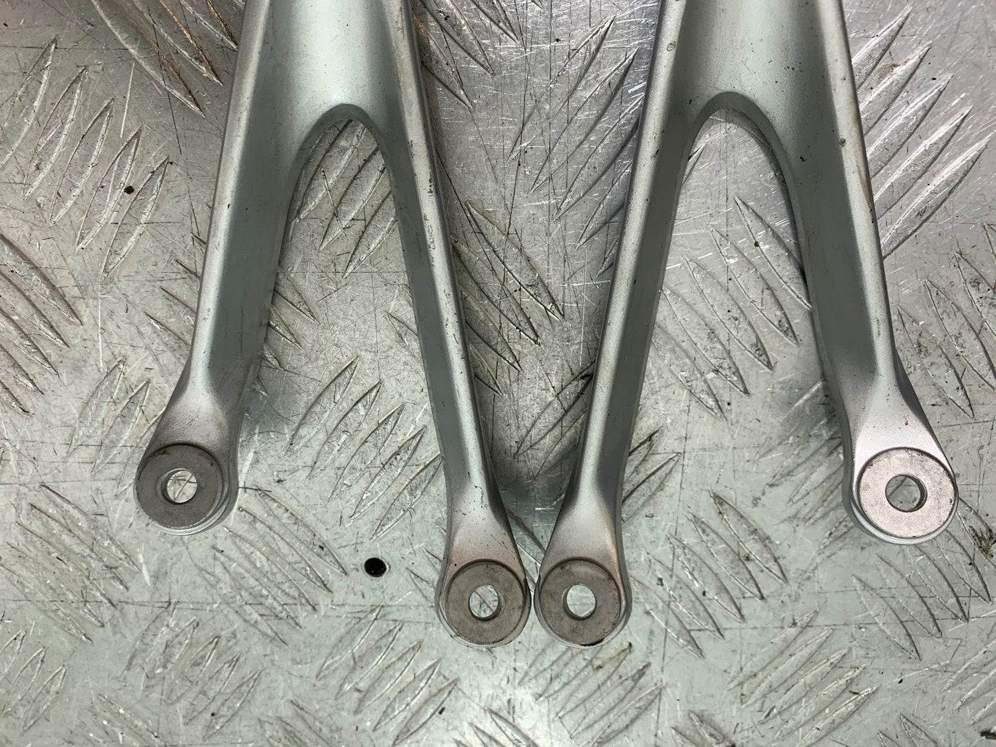 HONDA CBR1000 rr FIREBLADE REAR HANGERS AND PEGS   2012-2016 (CMB1280)