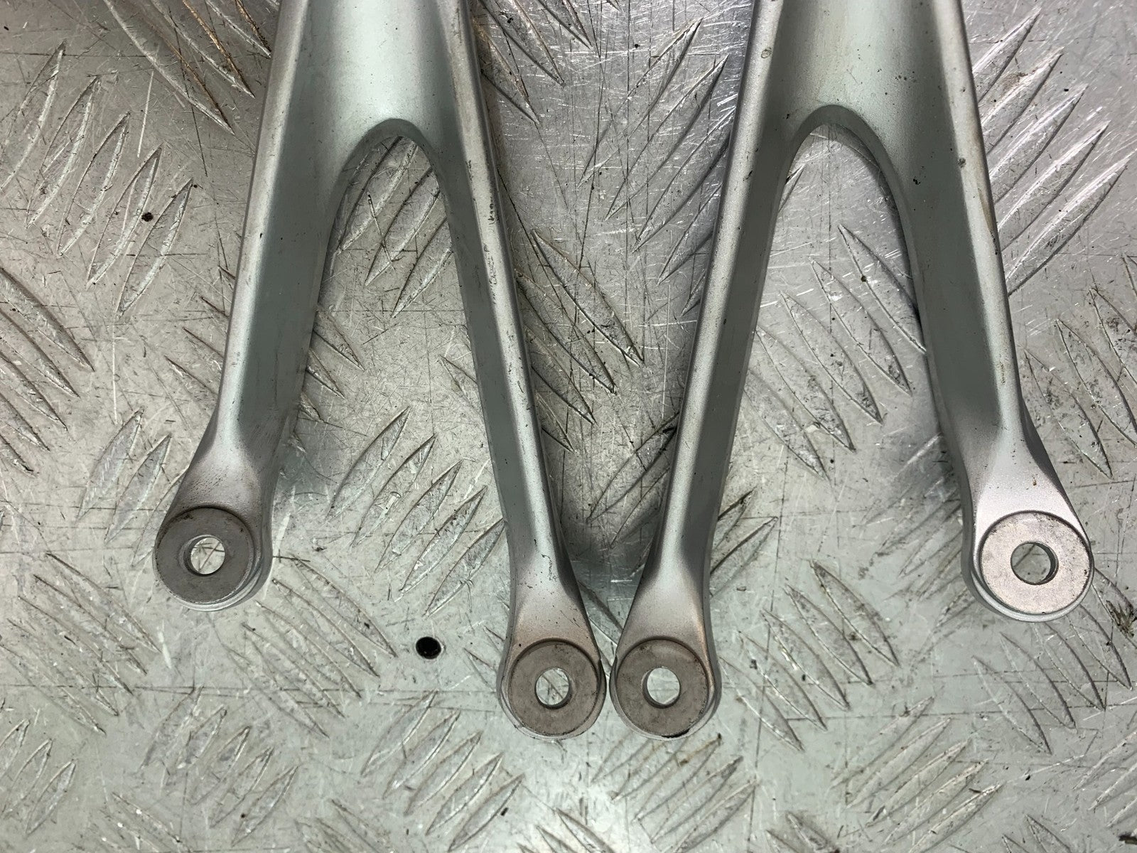 HONDA CBR1000 rr FIREBLADE REAR HANGERS AND PEGS   2012-2016 (CMB1280)