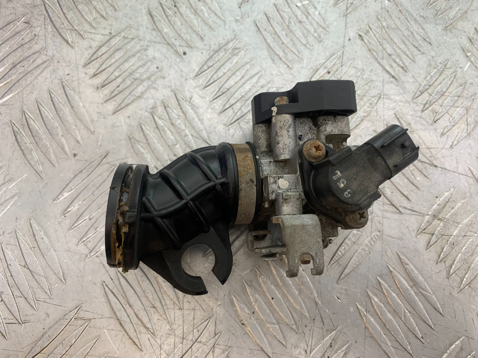 YAMAHA YBR125 CUSTOM THROTTLE BODY YEAR 2008-2016 (CMB1192)