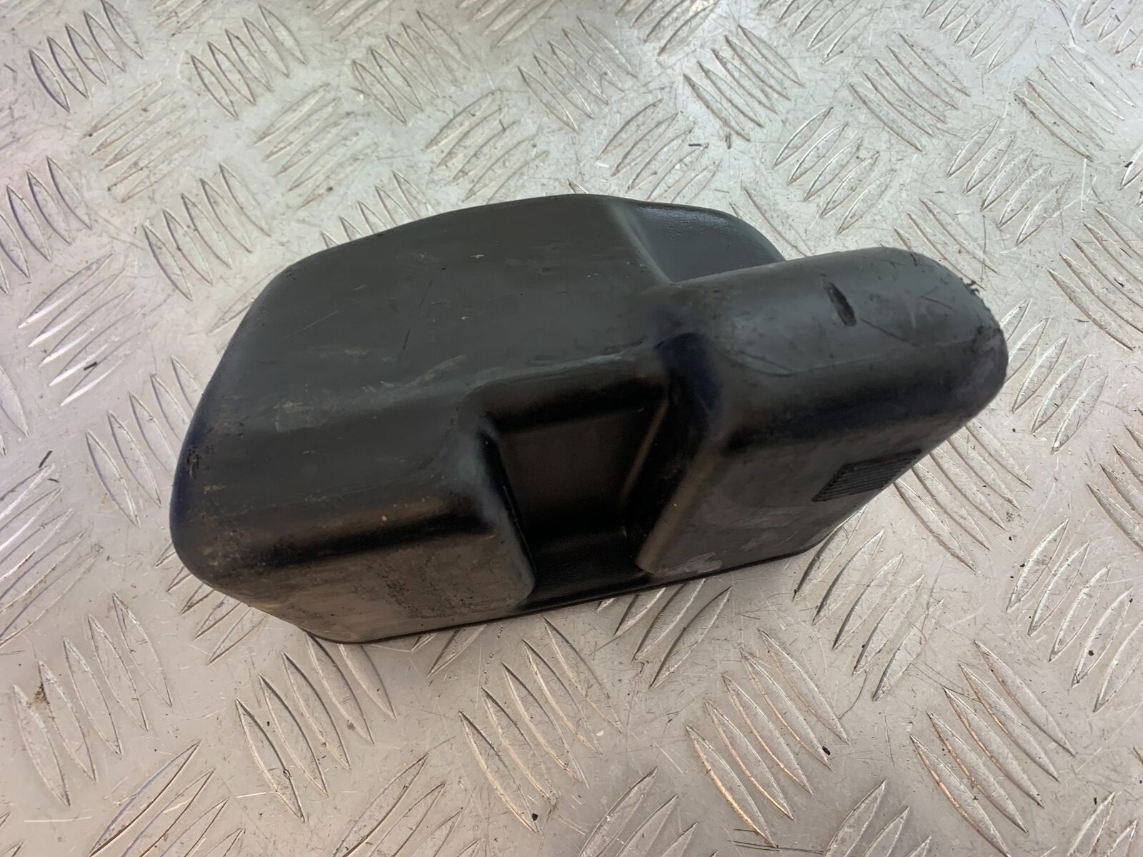 HONDA CX500 CX 500 TOOL BOX HOLDER CASE   YEAR 1978-81 (CMB1079)